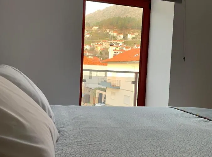 Casa Da Carvalha - *